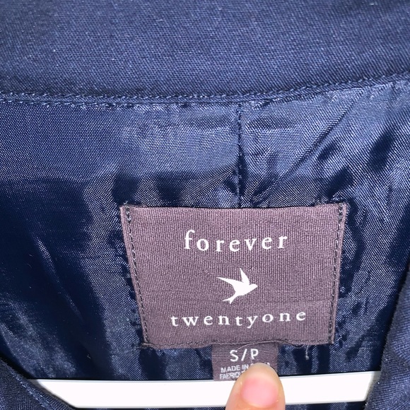 Jacket - Picture 3 of 6